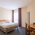 Hotel The Originals City, Des Arènes,