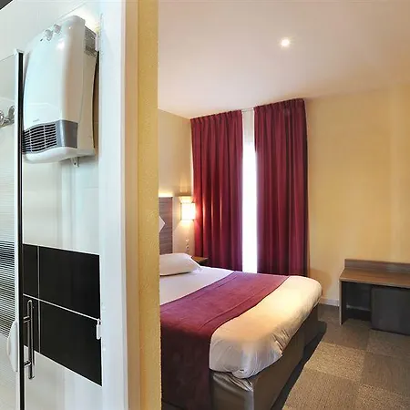 Hotel The Originals City, Des Arenes, 3*