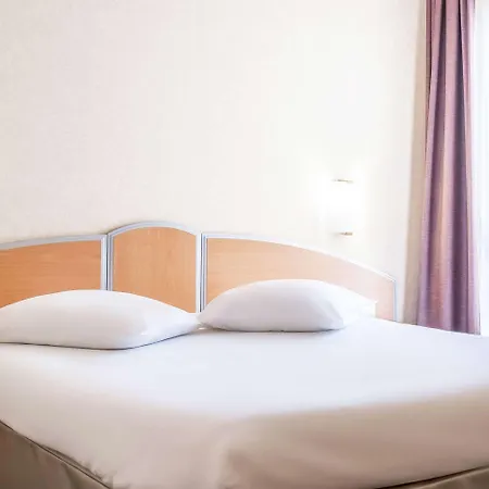 The Originals City, Des Arenes, Hotel 3*