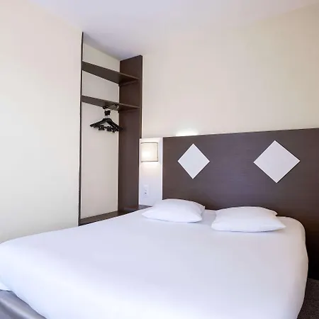 The Originals City, Des Arenes, Hotel 3*
