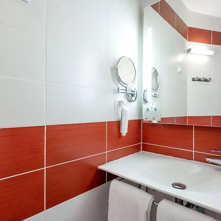 The Originals City, Des Arenes,