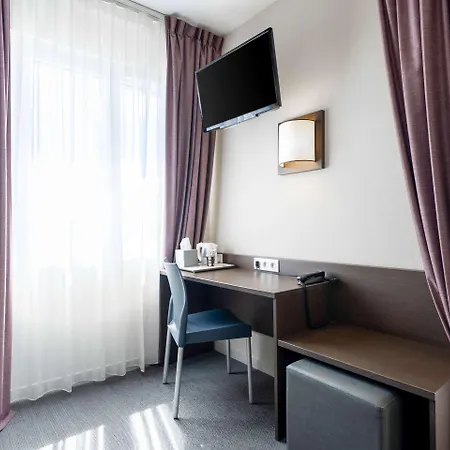 The Originals City, Des Arenes, Hotel 3*