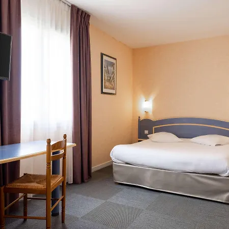 The Originals City, Des Arenes, Hotel