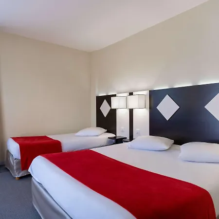 Hotel The Originals City, Des Arenes, Saintes