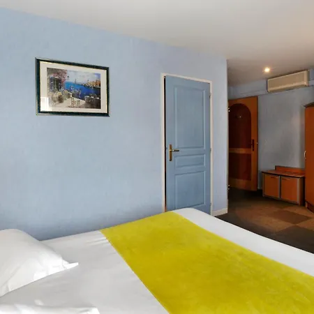 The Originals City, Des Arenes, Hotel 3*