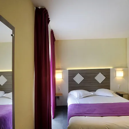 The Originals City, Des Arenes, Hotel