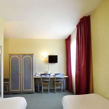 The Originals City, Des Arenes, Hotel 3*