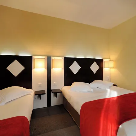 Hotel The Originals City, Des Arenes, Saintes