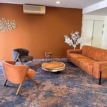 The Originals City, Des Arenes, Hotell