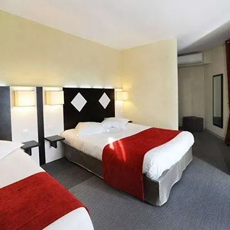 The Originals City, Des Arenes, Hotel
