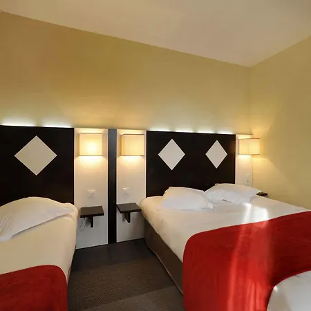 Hotel The Originals City, Des Arenes, Saintes