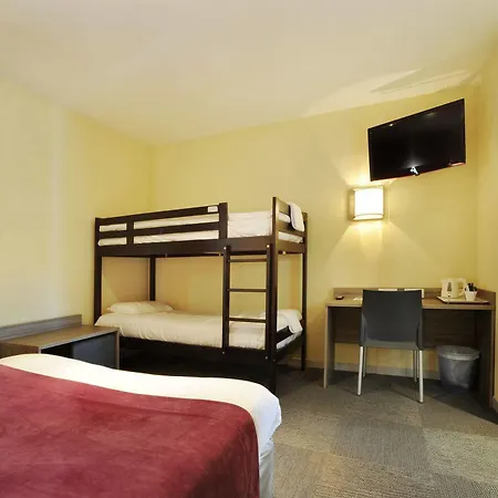 Hotel The Originals City, Des Arenes, Saintes