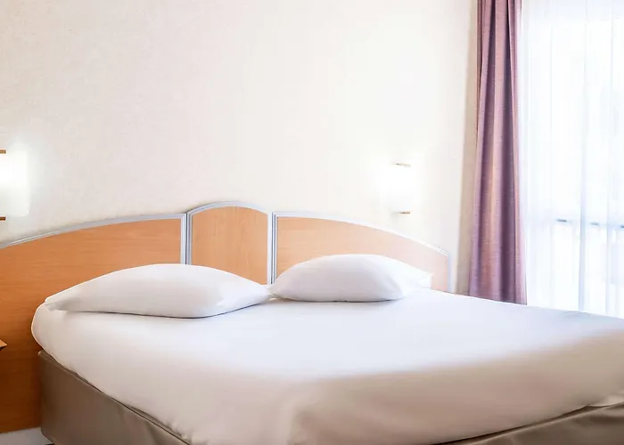 The Originals City, Des Arenes, Hotel 3*