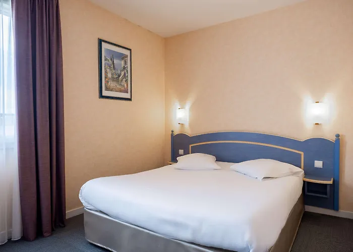 The Originals City, Des Arenes, Hotel