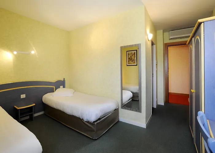 The Originals City, Des Arenes, 3* Saintes