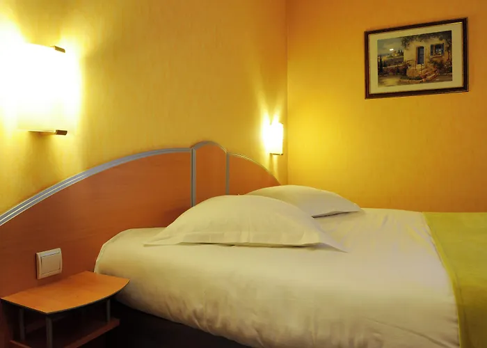 The Originals City, Des Arenes, Hotel 3*