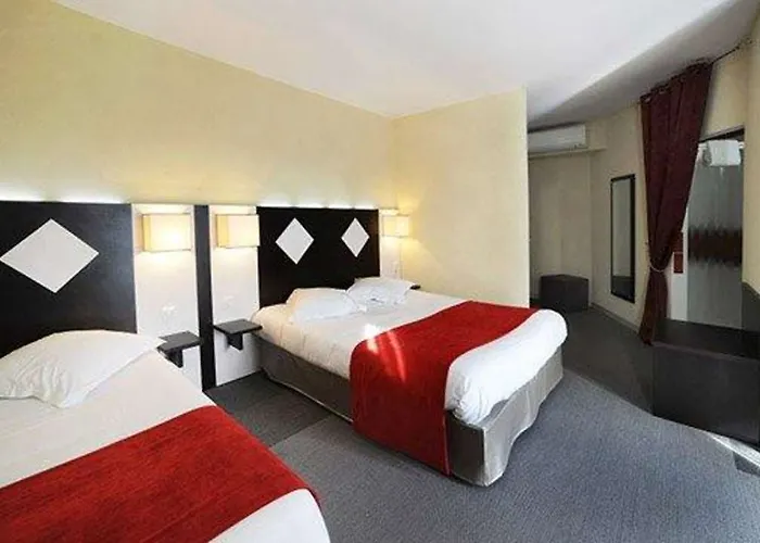 The Originals City, Des Arenes, Hotel