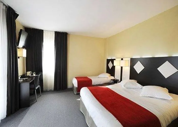 Hotel The Originals City, Des Arenes, 3*